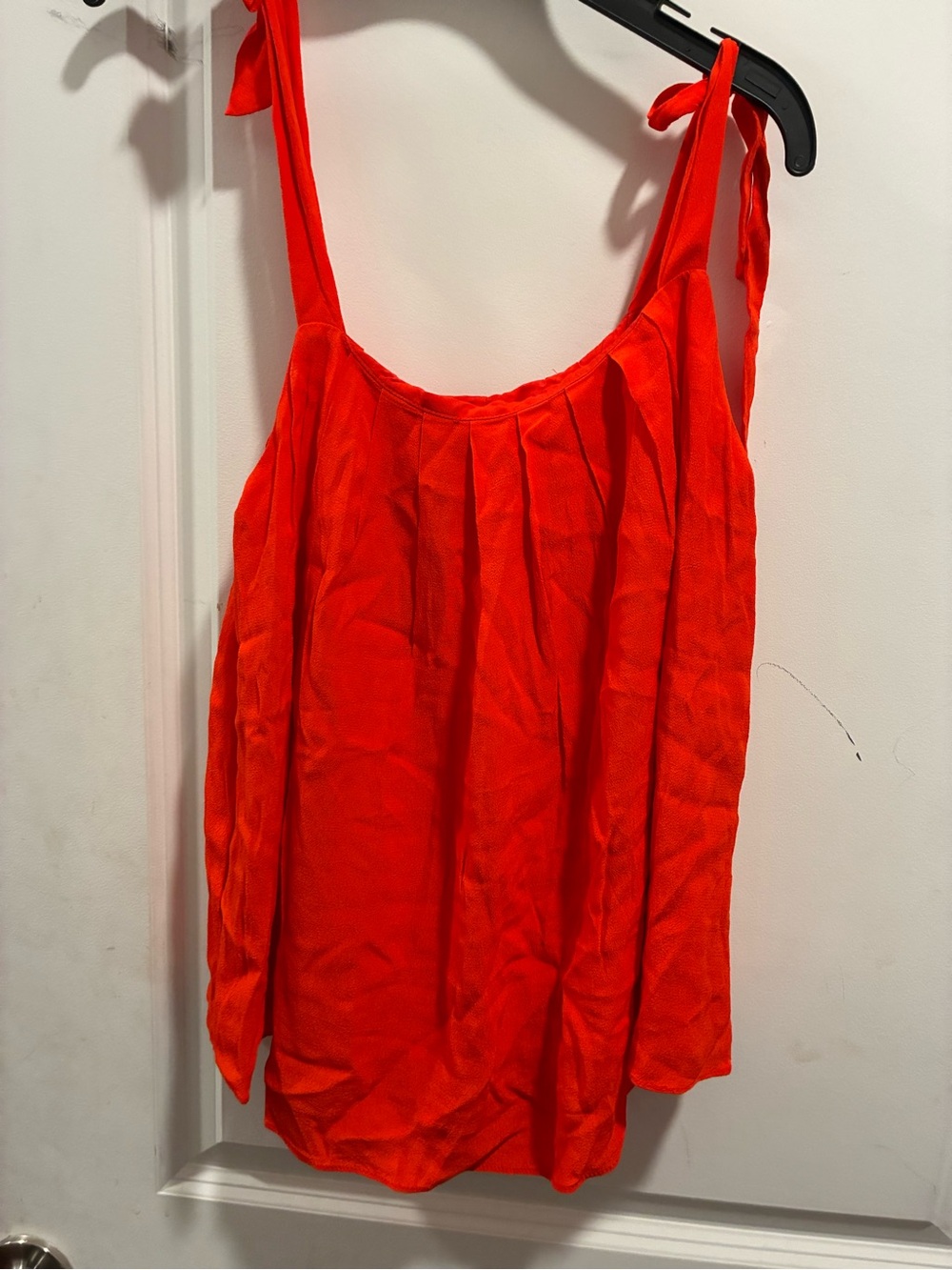 Tie-Shoulder Red Sleeveless Pleated Women's Blouse